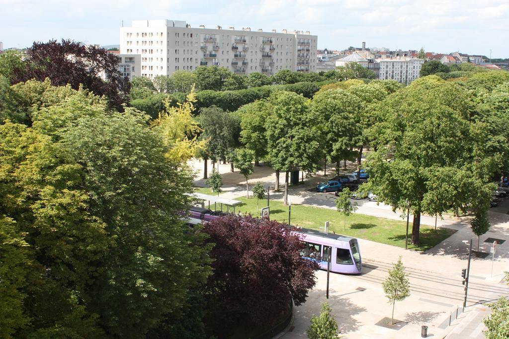 Hotel L'Univers Reims Exterior photo